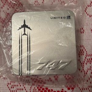 United Airlines 747 Commemorative Tin with original contents